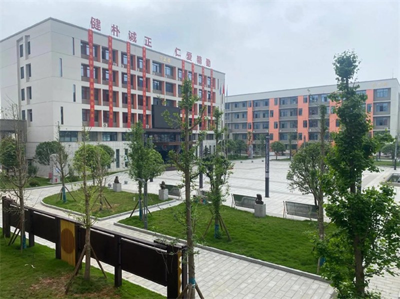 金秋方舟高级中学复读部硬件设施怎么样