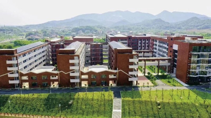 2026，岳阳洞庭中学复读部招生简章新鲜发布！